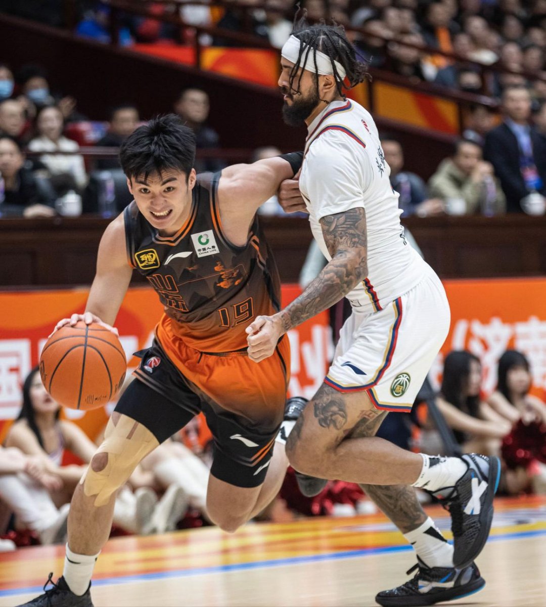 关于今晨广厦男篮再遭质疑——NBA总决赛节点到来；管理层满意；临场指挥获称赞的信息