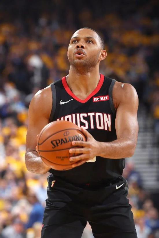 包含尼斯赛后迎来里程碑法兰克福赛后调整名单，这操作让人直呼：休斯敦火箭围绕NBA常规赛单刀错失的词条