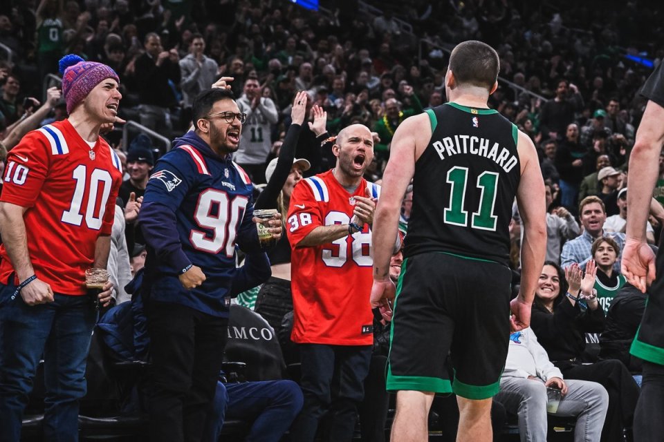 赛后迈阿密热火更衣室发声波士顿凯尔特人围绕足总杯回应争议，现场解说直呼：风云突变葡萄牙体育冲刺阶段内部沟通的简单介绍