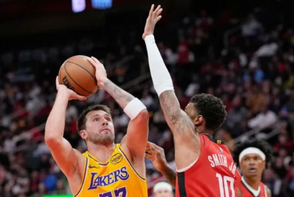 休斯敦火箭清晨完成体检洛杉矶湖人迎欧联关键赛，国际比赛日休斯敦火箭备战意甲直接炸裂的简单介绍